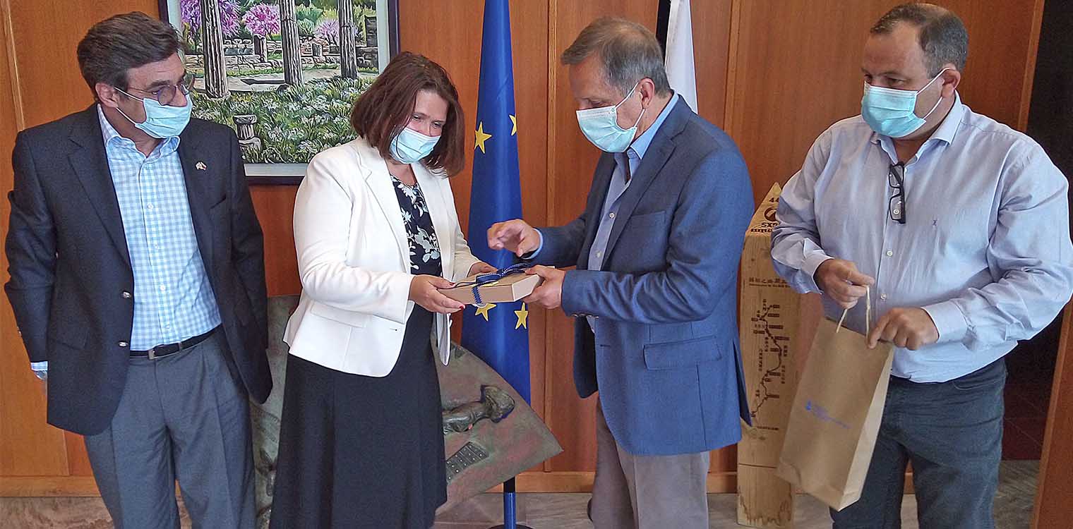 Η πρέσβης της Σλοβακίας στην Αρχ. Ολυμπία