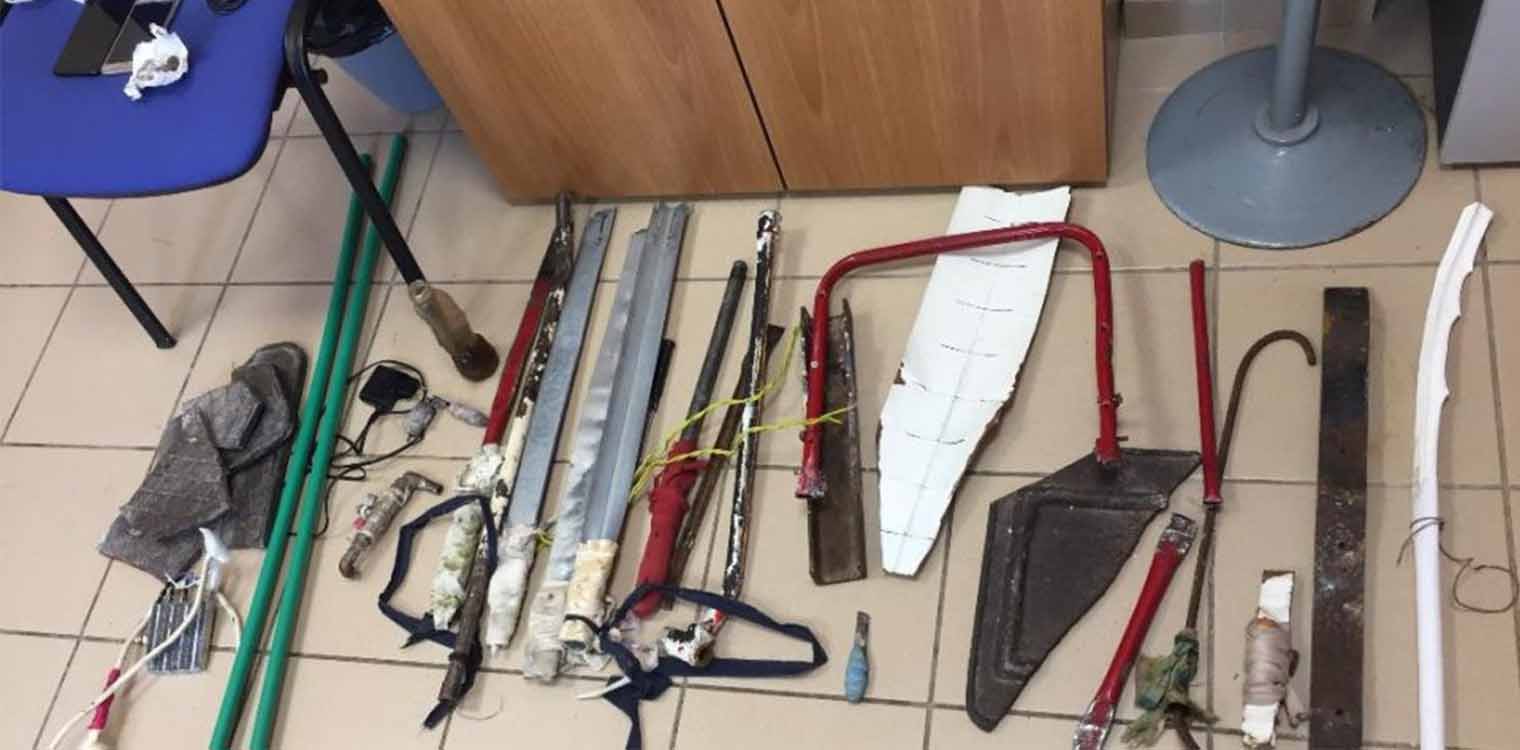 Φυλακές Αυλώνα: Σπαθιά, μαχαίρια και σιδηροσωλήνες εντοπίστηκαν έπειτα από έρευνα