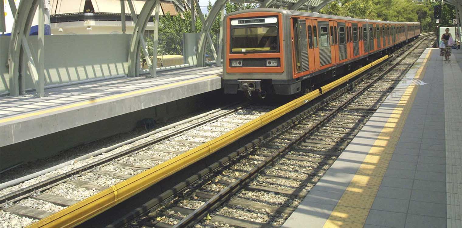 Ηλεκτρικός - καταγγελία: Τον έδειρε επειδή του ζήτησε να φορά μάσκα και να μη βήχει πάνω του (upd)