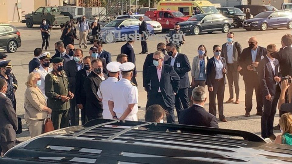 Στη βάση της Σούδας Πομπέο και Μητσοτάκης - Δείτε βίντεο (upd)