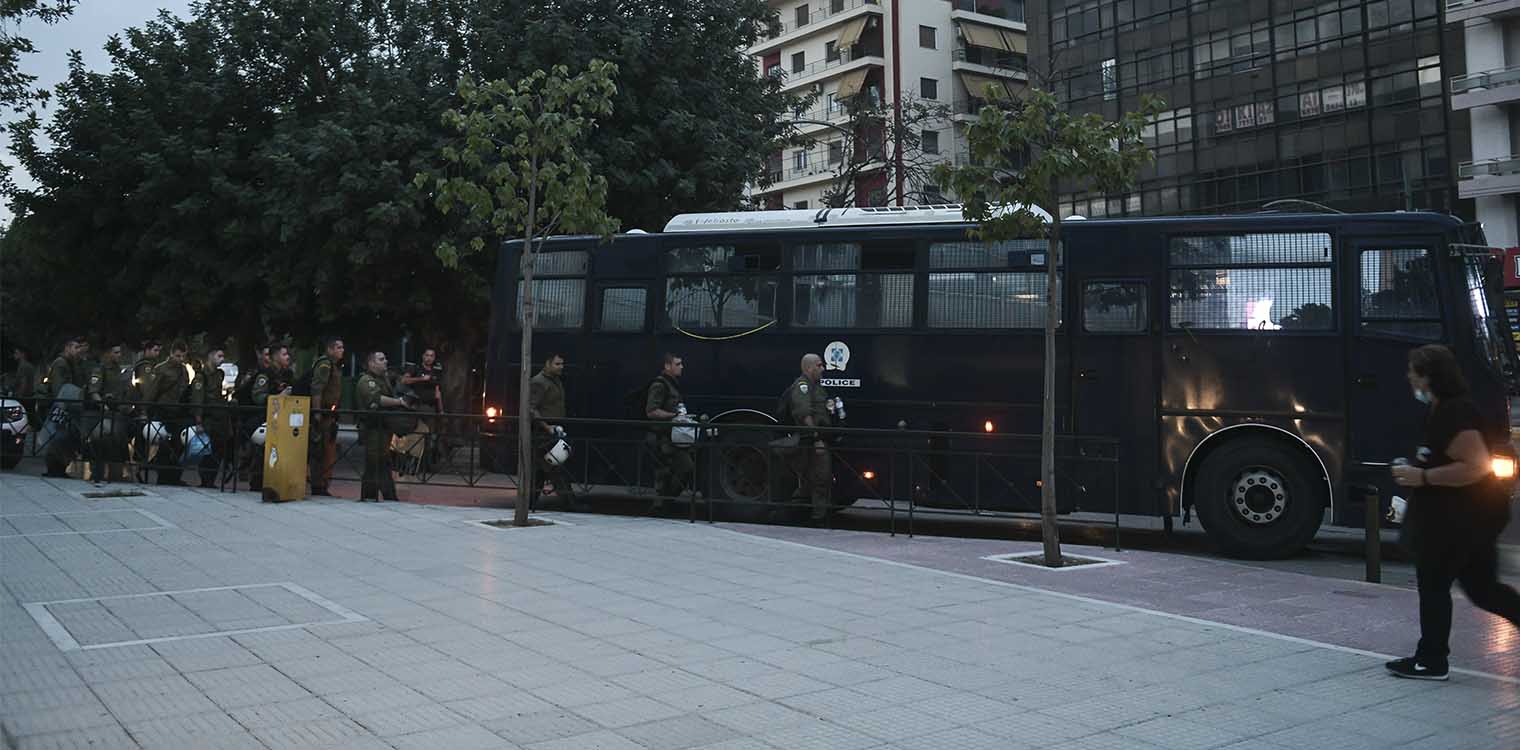 Δίκη Χρυσής Αυγής: «Φρούριο» το Εφετείο - Κλειστοί οι γύρω δρόμοι