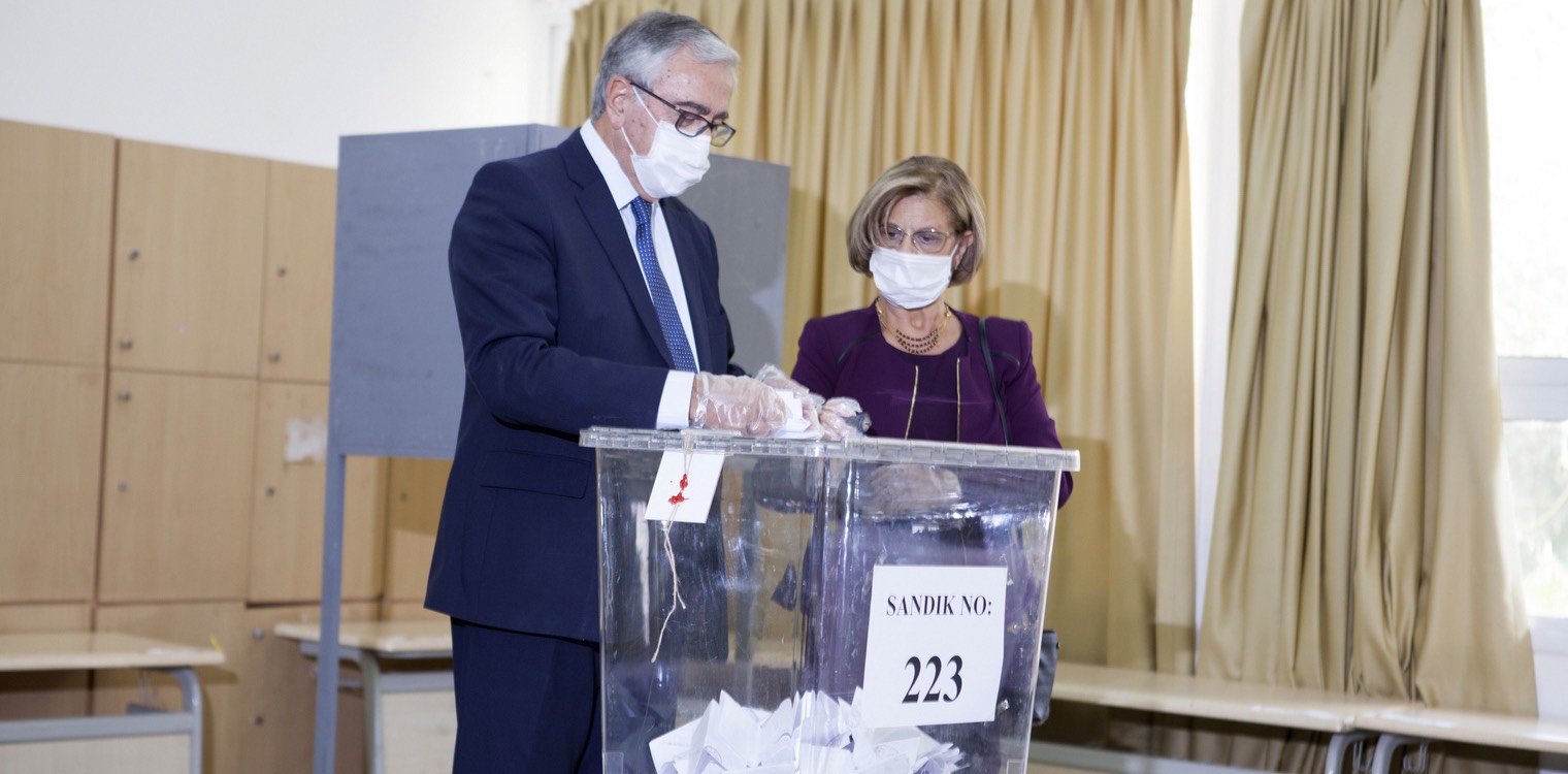 Κατεχόμενα: Έκλεισαν οι κάλπες - Σχεδόν ένας στους δύο δεν πήγε να ψηφίσει