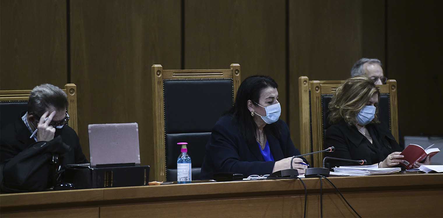 Δίκη Χρυσής Αυγής: Ηγεσία και δραστήρια μέλη της εγκληματικής οργάνωσης οδηγούνται από αύριο στη φυλακή