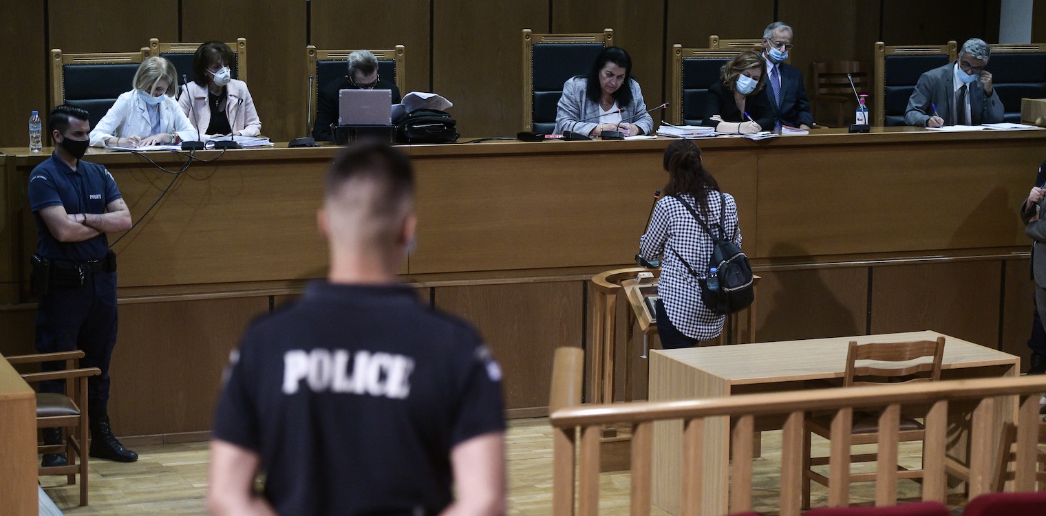 Δίκη Χρυσής Αυγής: 13 χρόνια και 6 μήνες στον Μιχαλολιάκο - Ολες οι ποινές
