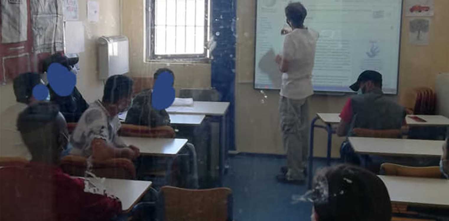 Στις φυλακές ανηλίκων Αυλώνα ο Σωτήρης Τσιόδρας - Συνομίλησε με τους μαθητές