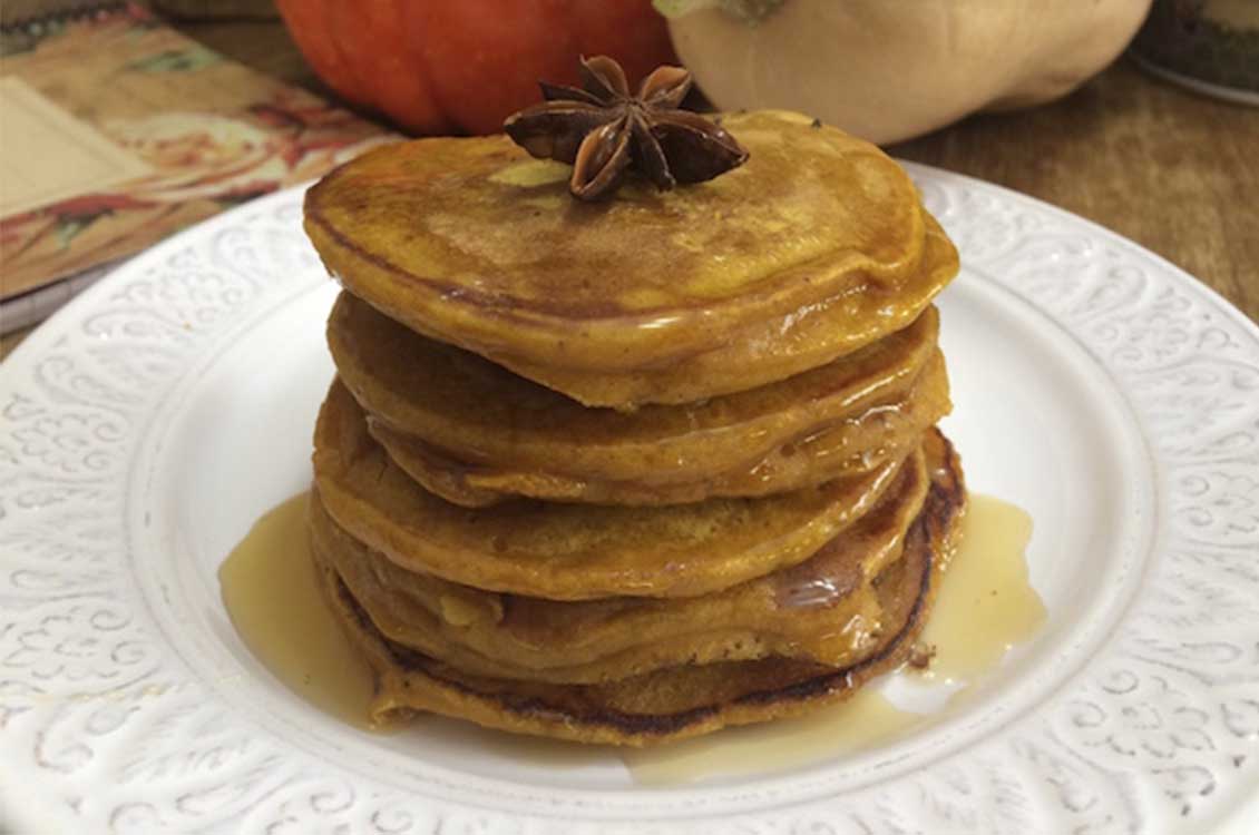 Τηγανίτες με πουρέ κολοκύθας (pumpkin pancakes)