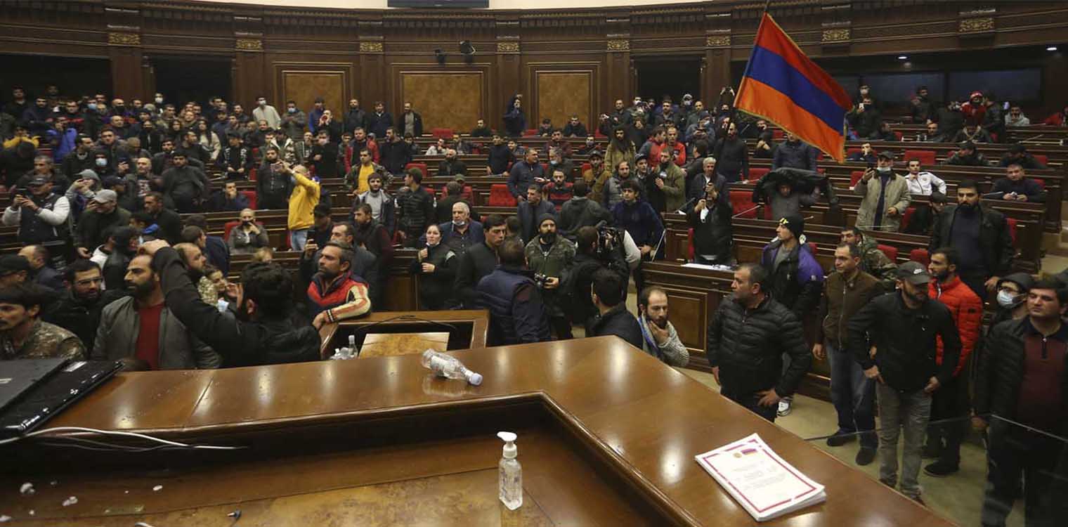 Ναγκόρνο Καραμπάχ: Πούτιν και Αλίεφ επιβεβαιώνουν την συμφωνία για το τέλος του πολέμου - Έντονες αντιδράσεις από Αρμένιους
