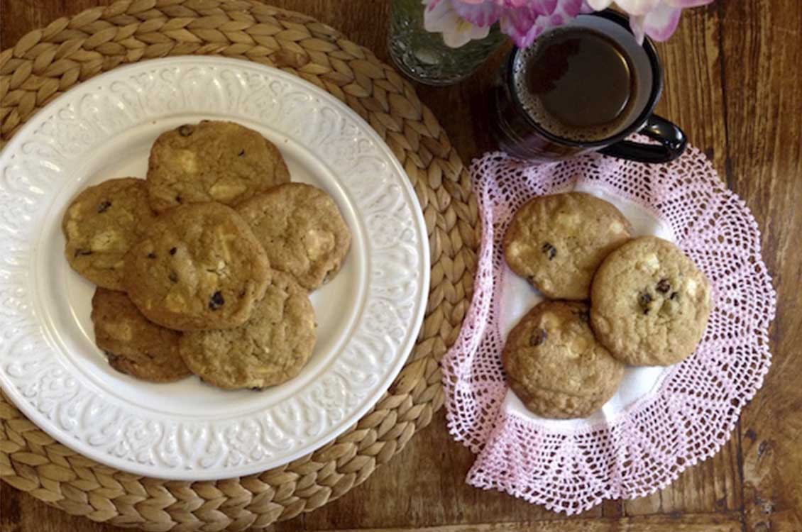 Cookies με λευκή σοκολάτα και cranberries