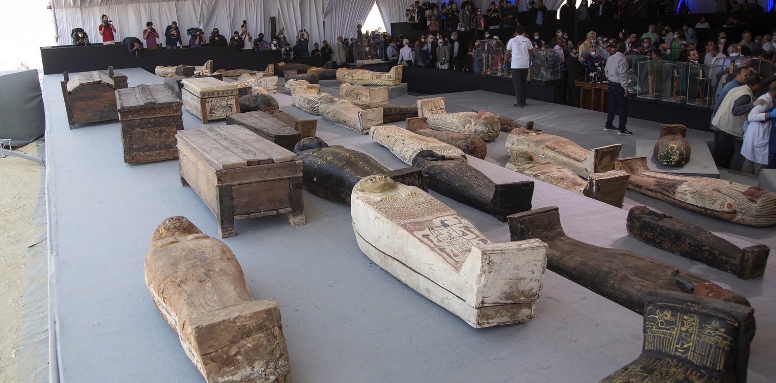 Αίγυπτος - Ιστορική ανακάλυψη: 100 άθικτες σαρκοφάγοι στη Σακκάρα