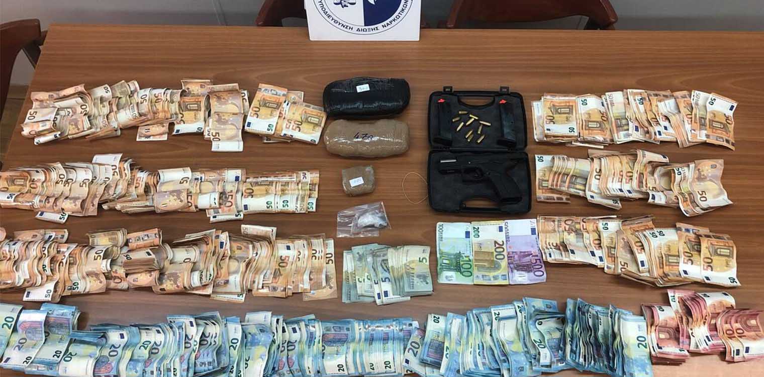 Σύλληψη σωφρονιστικού που επιχείρησε να εισάγει ναρκωτικά στον Κορυδαλλό