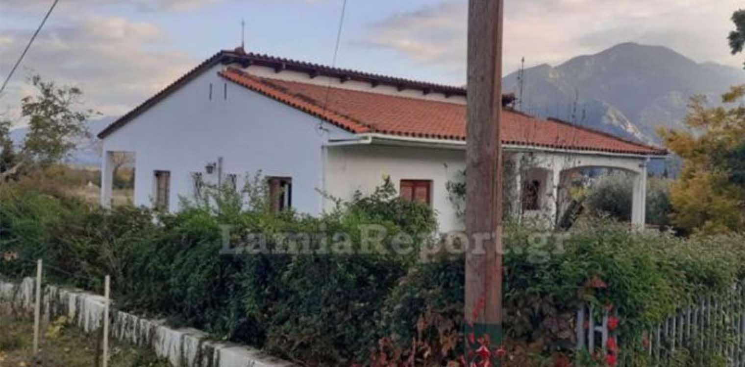 Φωκίδα: Θρίλερ με νεκρό άνδρα - Οι γείτονες έψαχναν την ηλικιωμένη μητέρα του