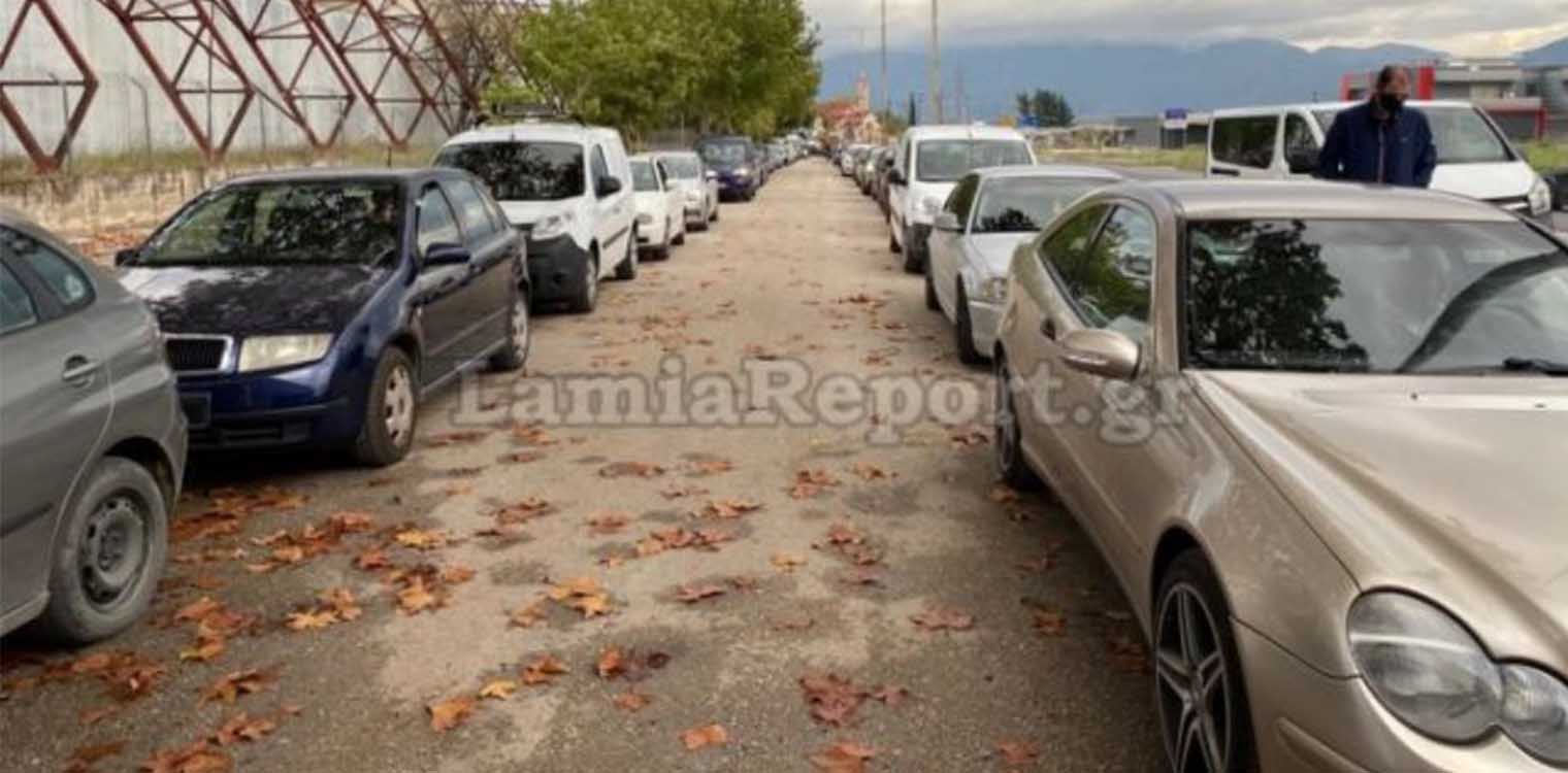 Κορωνοϊός: Απίστευτες ουρές για τα rapid test στη Λαμία