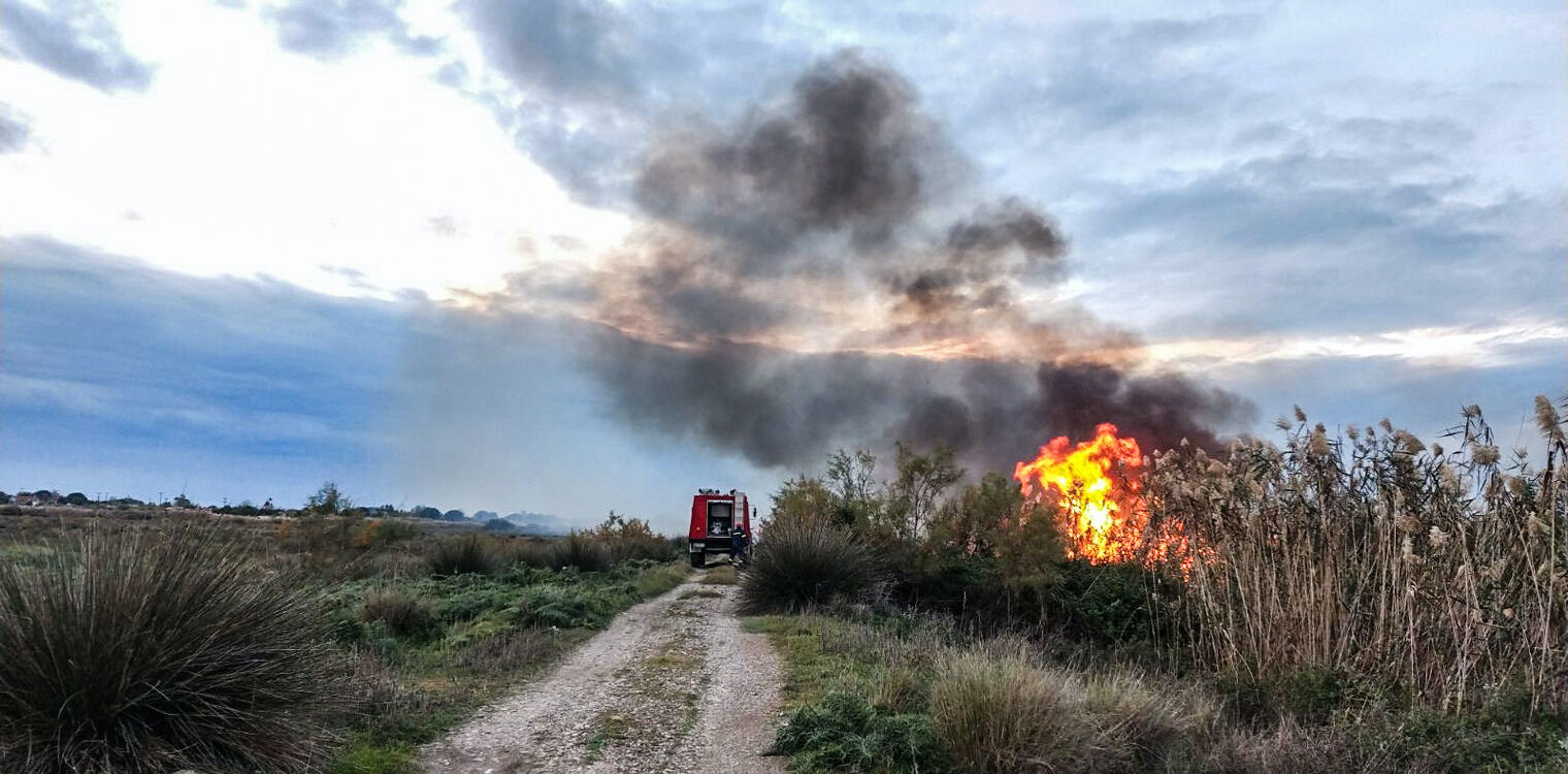 Σπιάντζα: Νέα πυρκαγιά και κινητοποίηση για την Πυροσβεστική...