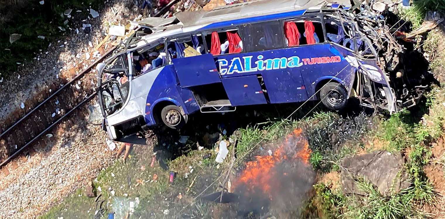 Βραζιλία: Σε 16 τουλάχιστον ανέρχονται οι νεκροί από πτώση λεωφορείου από οδογέφυρα