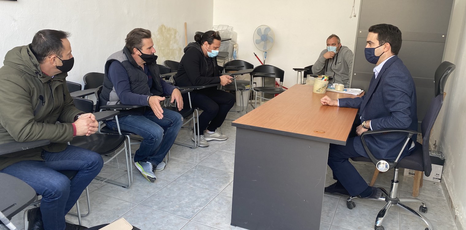 Κατρίνης: Ο εμπορικός κοσμός παλεύει να αποφύγει τα λουκέτα