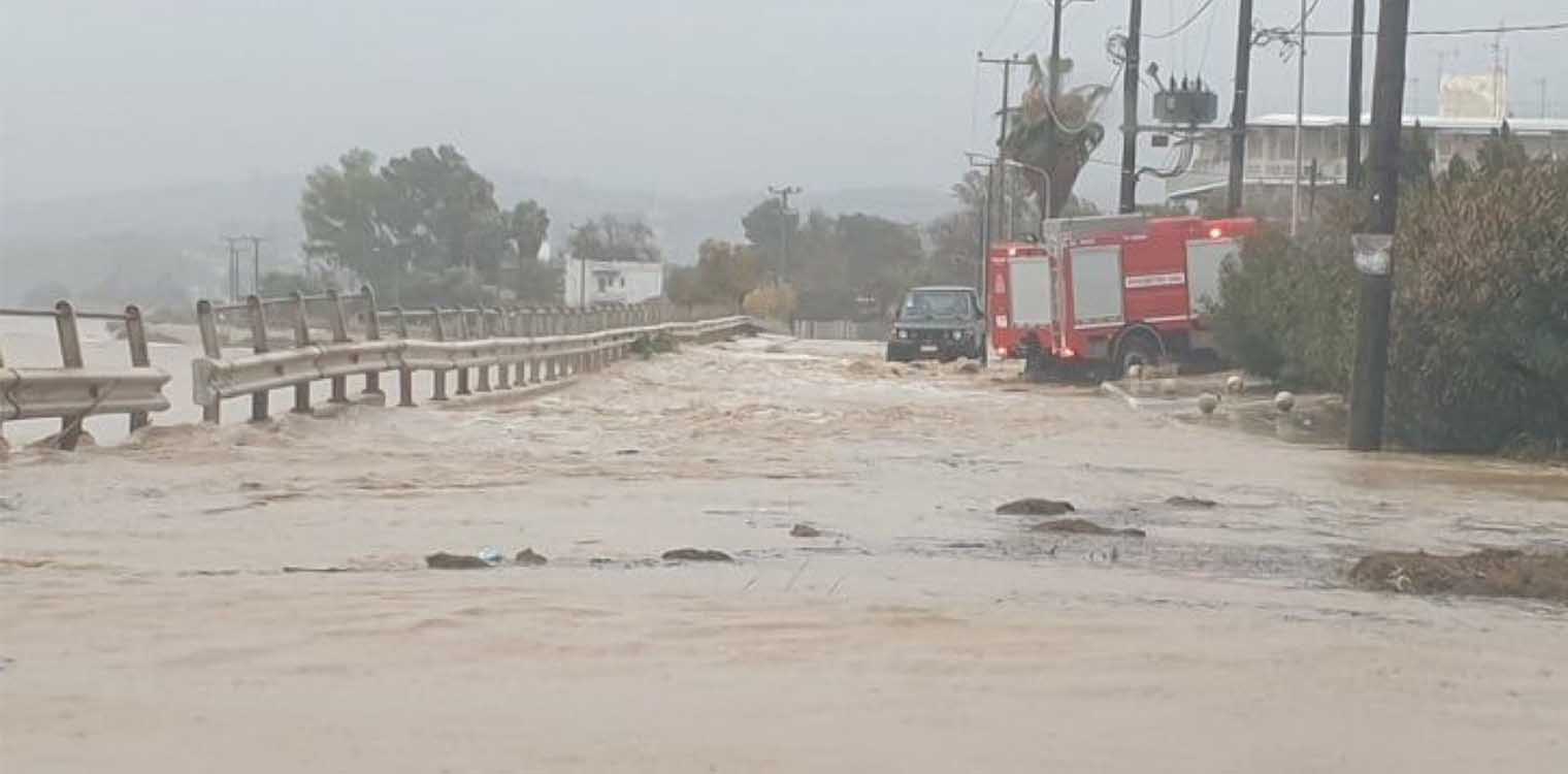 Πλημμύρησαν Αγιοι Απόστολοι, Καπανδρίτι και Αφίδνες από τη νεροποντή