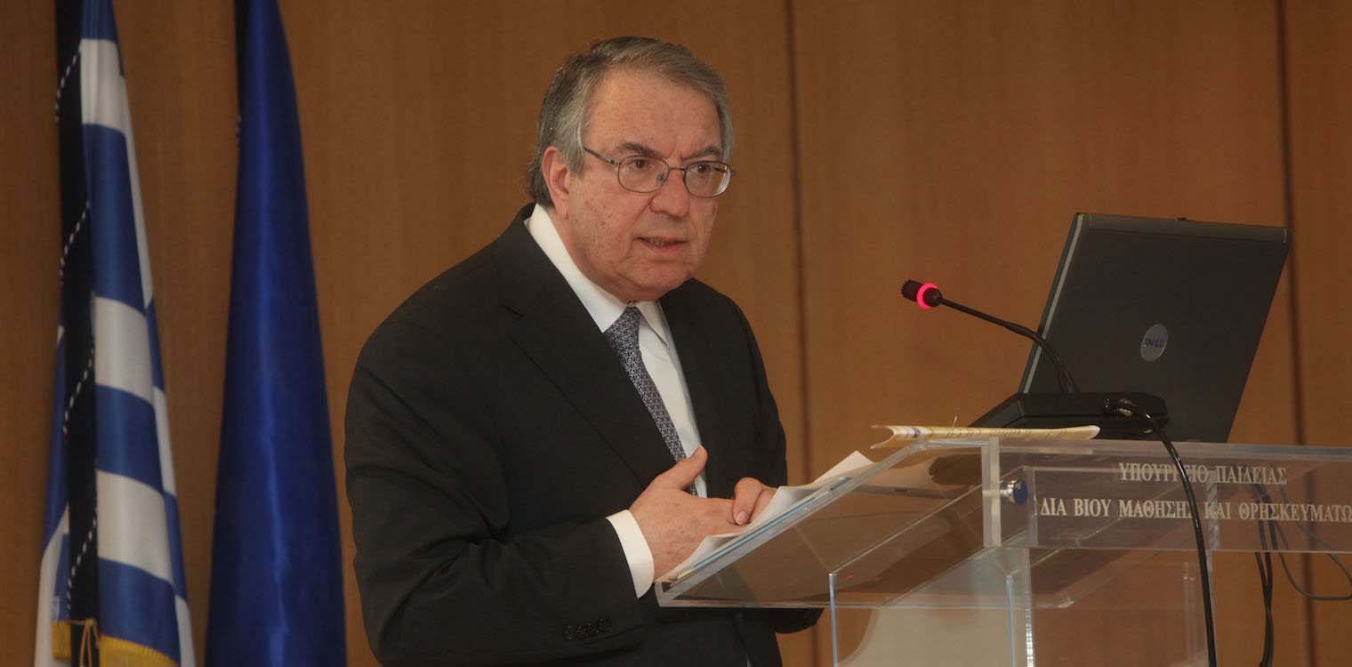 Μπαμπινιώτης: Αυθημερόν στον Εισαγγελέα αίτημα να κληθούν να καταθέσουν οι 285 απόφοιτοι του Αρσακείου Ψυχικού