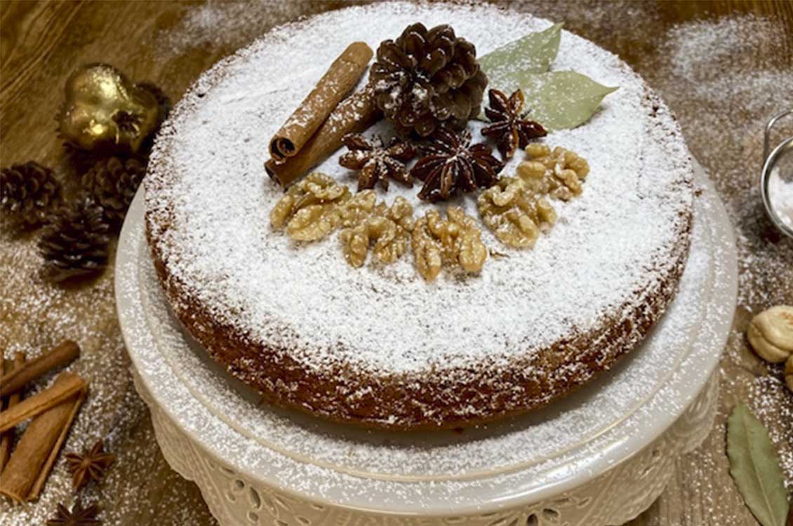Βασιλόπιτα με μπαχαρικά και καρύδι