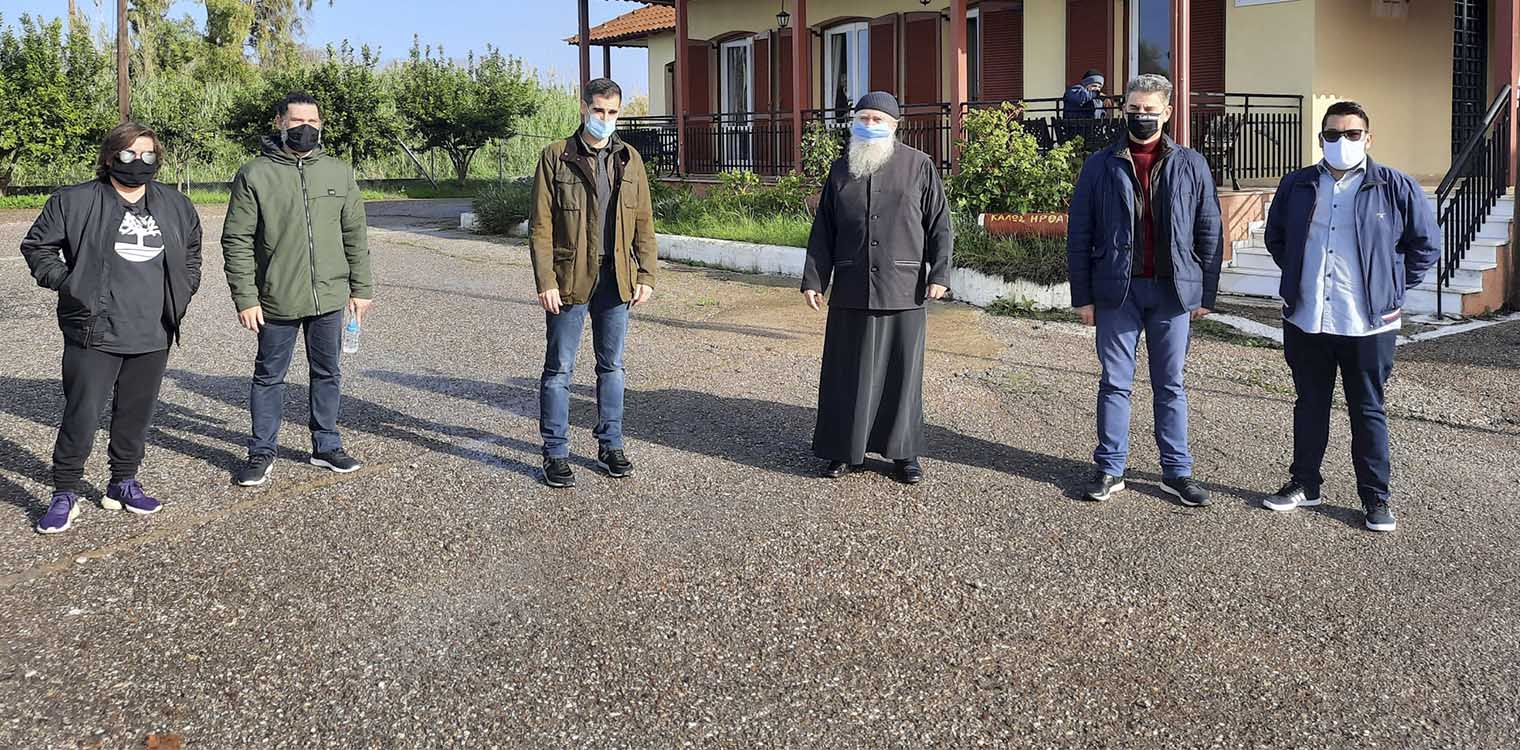 Γεύματα Αγάπης παραδόθηκαν από τον Γιαννόπουλο σε Γηροκομεία της Ηλείας
