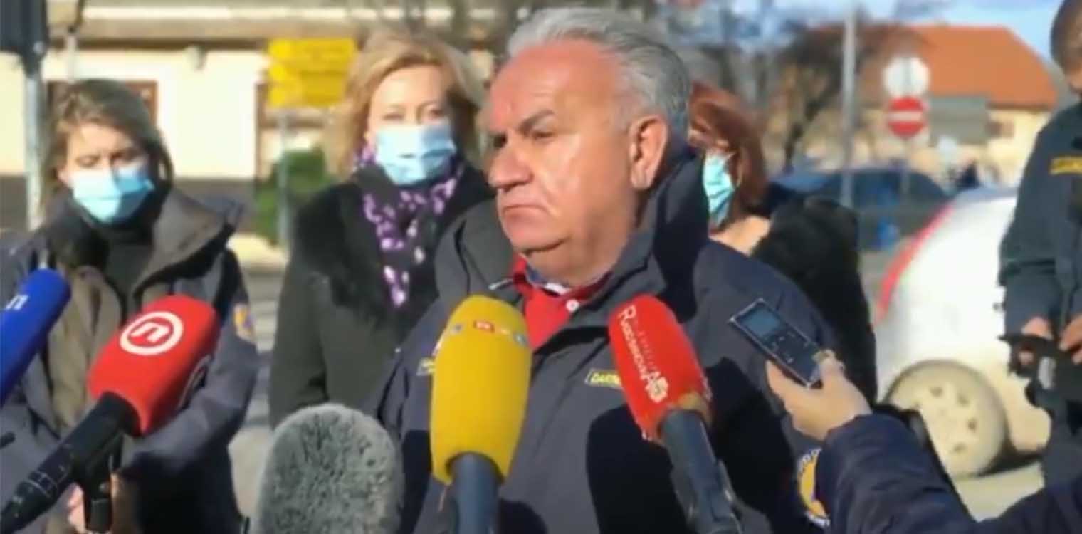 Σεισμός στην Κροατία: Νέο συγκλονιστικό βίντεο - Σείεται η γη, όταν ο δήμαρχος βρίσκεται on air