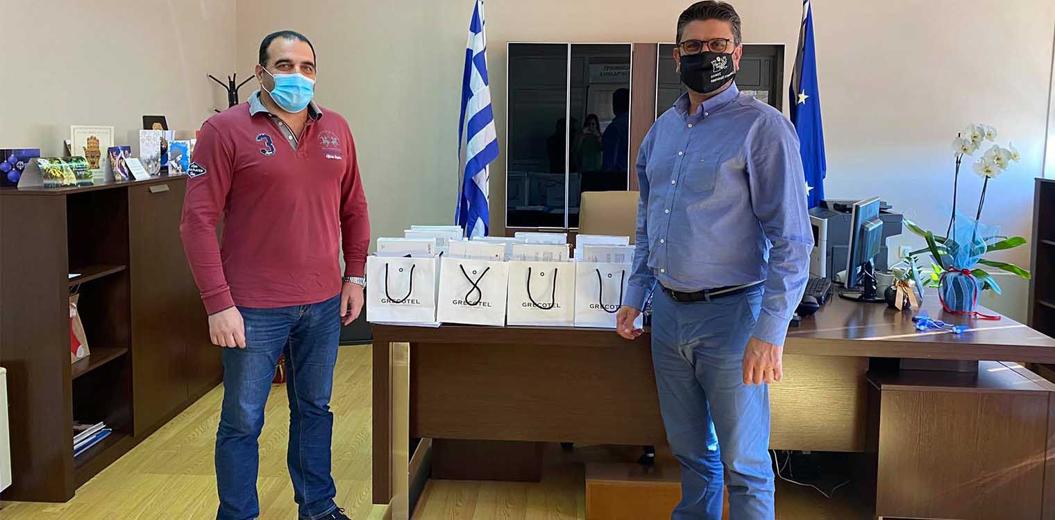 Δήμος Ανδραβίδας - Κυλλήνης: Δωρεά 10 tablets από την ξενοδοχειακή μονάδα Grecotel Riviera Olympia για μαθητές