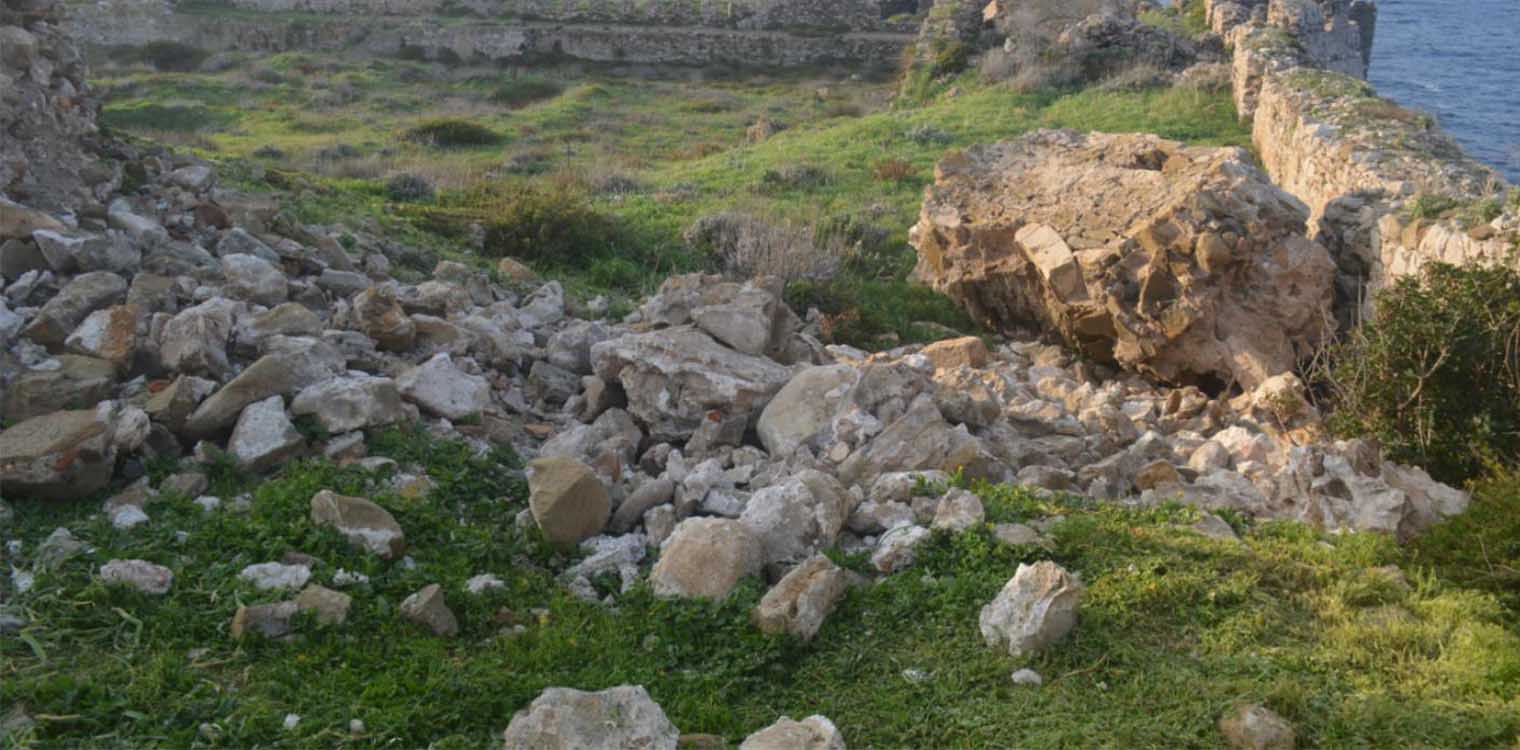 ΥΠΠΟΑ: Κατάρρευση τμημάτων τοιχοποιίας στον ημικυκλικό πύργο του βορείου περιβόλου του κάστρου Μεθώνης