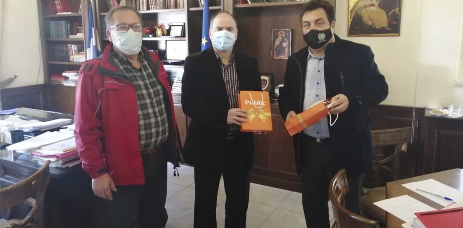 Προσφορά τάμπλετ μεγάλου Ομίλου στον Δήμο Πύργου για το δημόσιο ΙΕΚ