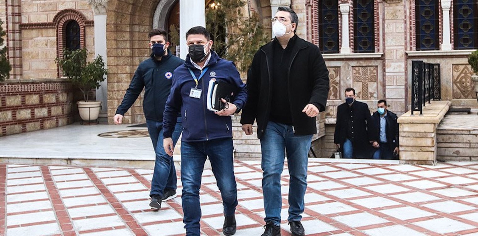 Νοτιοαφρικανική μετάλλαξη: Αρνητικός στο δεύτερο τεστ ο ιερέας από τη Θεσσαλονίκη