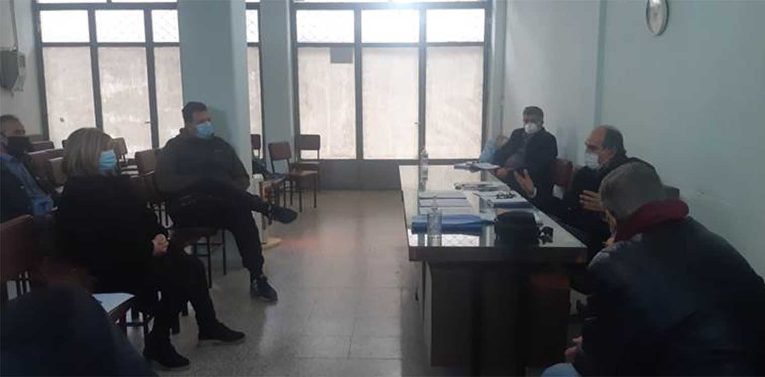 Κατσιφάρας: Η κυβέρνηση επιχειρεί να μετατρέψει τις λαϊκές αγορές σε καρτέλ ολιγοπωλιακών συμφερόντων