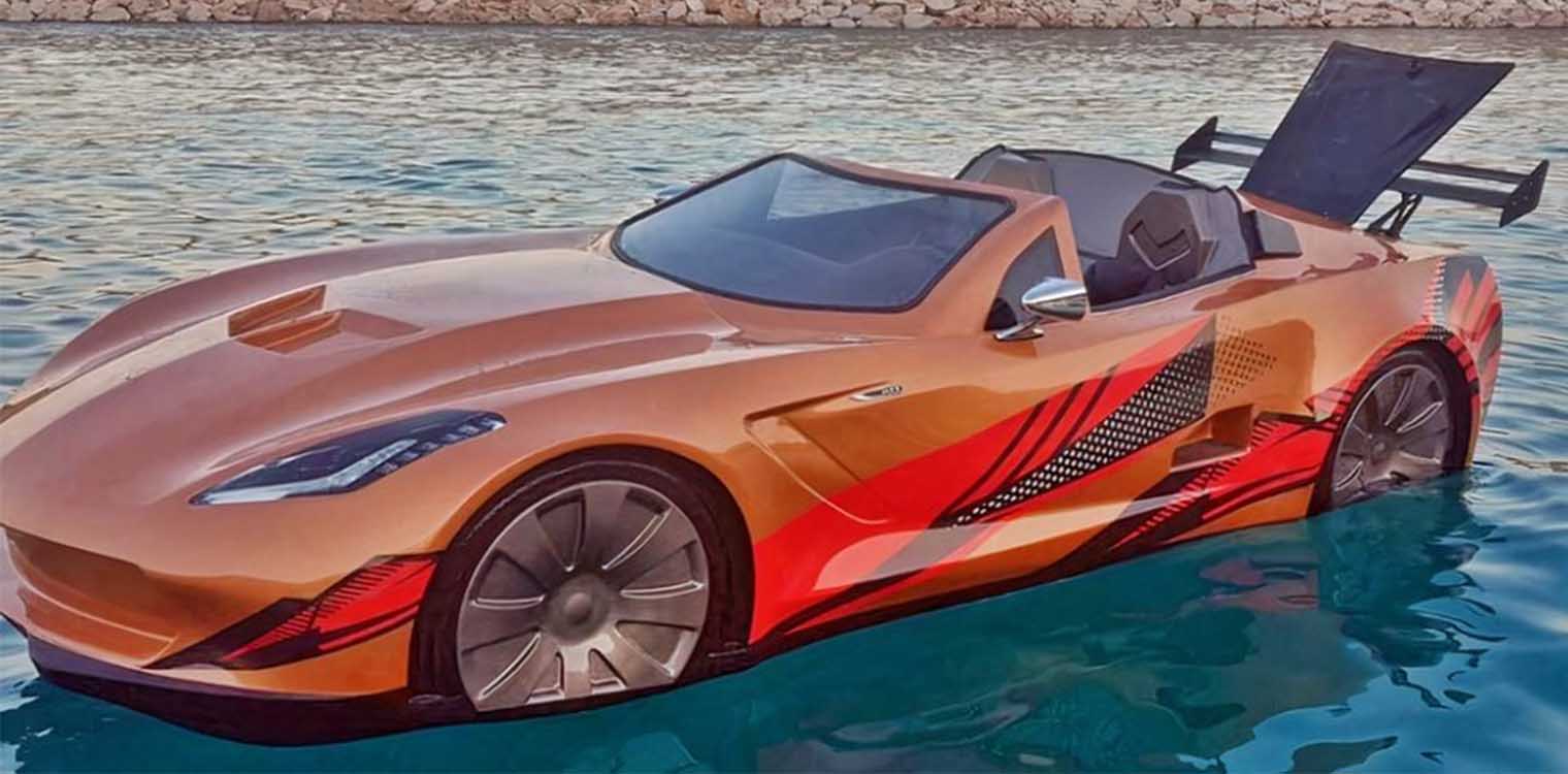 H Corvette πάει για μπάνιο στη θάλασσα