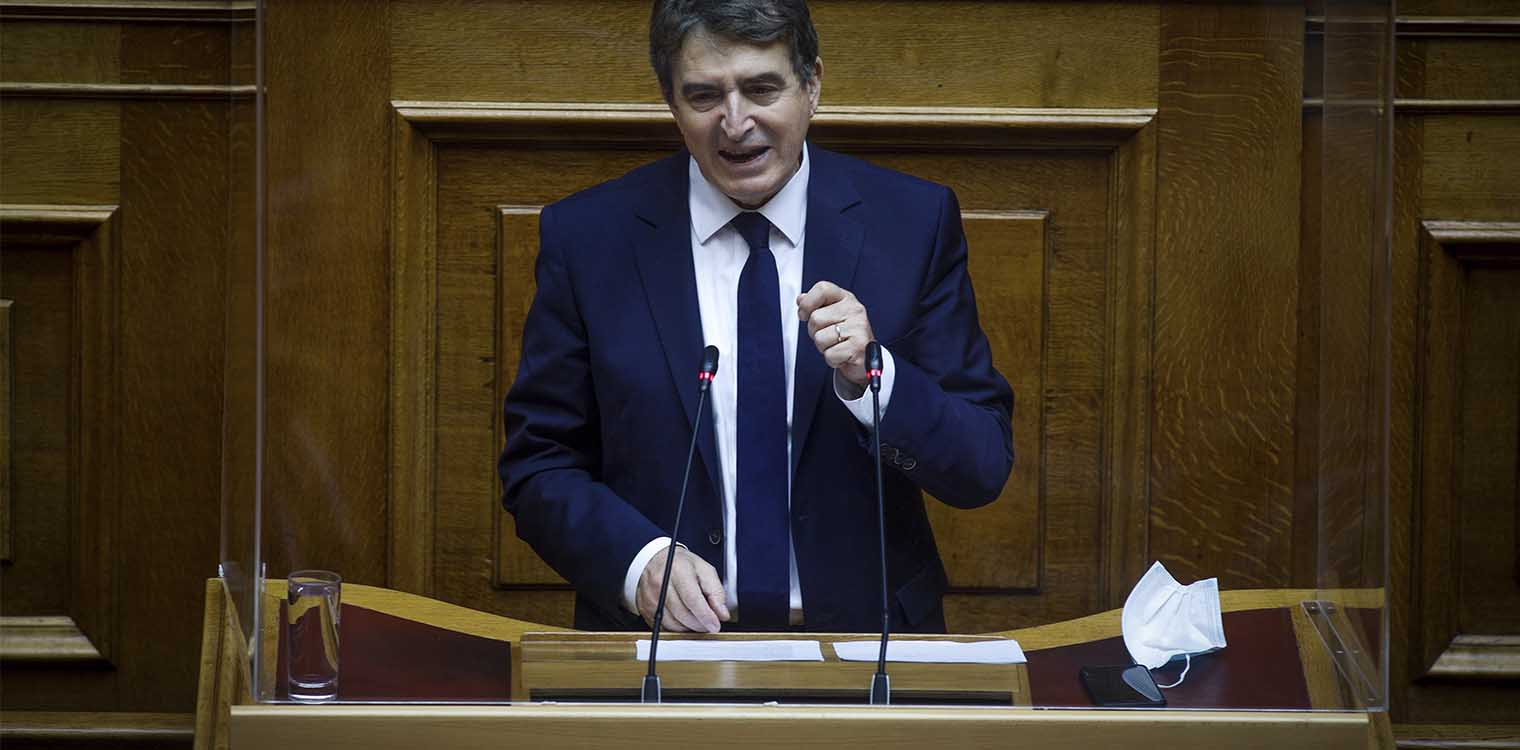 Χρυσοχοΐδης: Κυκλοφορούν στους δρόμους 117 σκληροί ποινικοί λόγω του ν. Παρασκευόπουλου