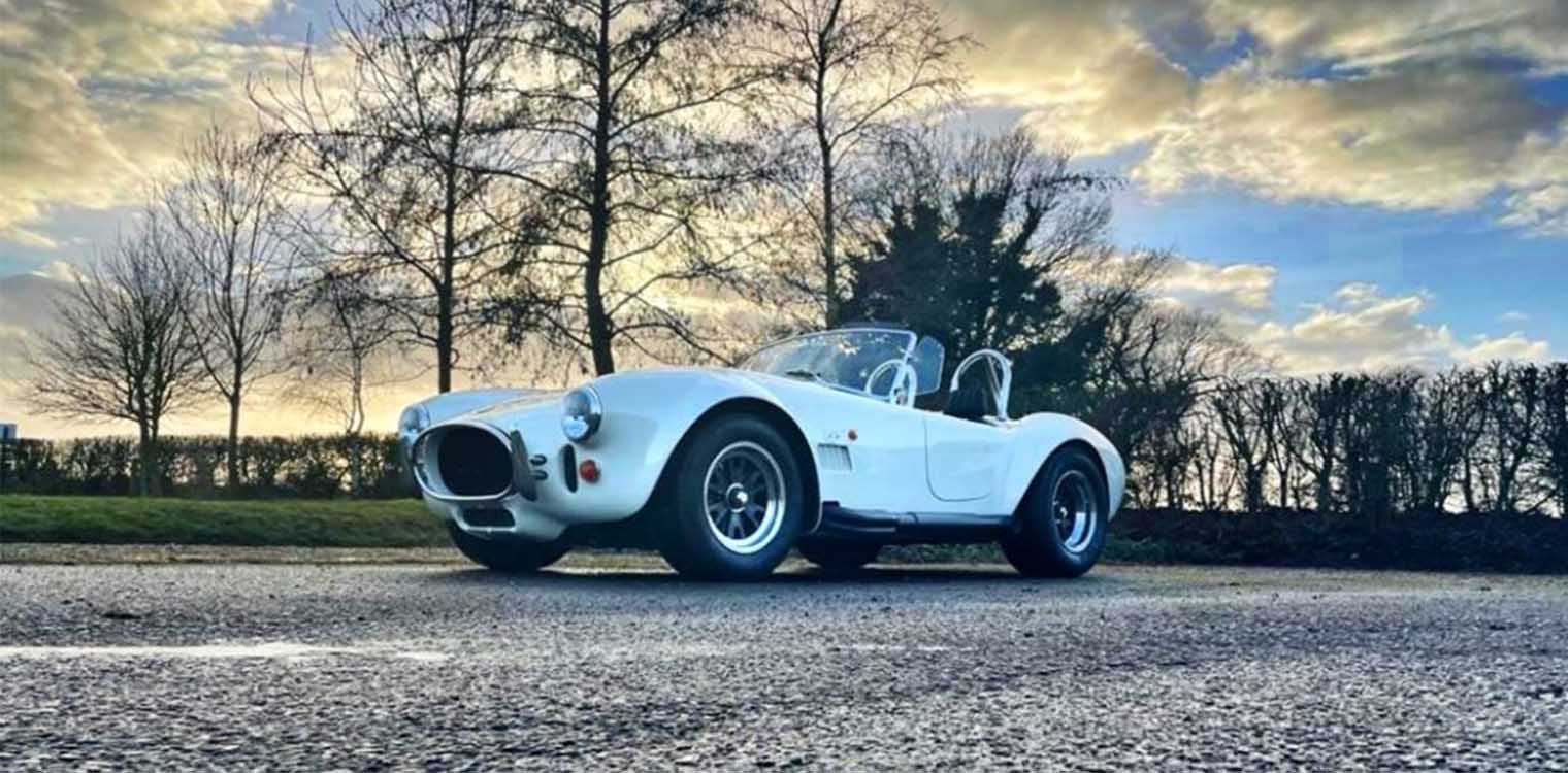 Επετειακή η τελευταία έκδοση της AC Cobra με θερμικό κινητήρα
