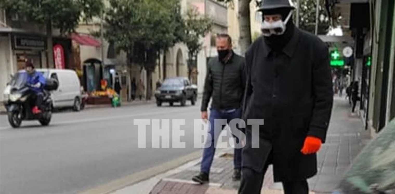 Πάτρα: Με μάσκα... θαλάσσης στη Γούναρη για τον κορωνοϊό (photo)