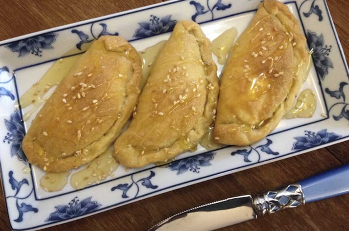 Πιτάκια με ανθότυρο και μέλι