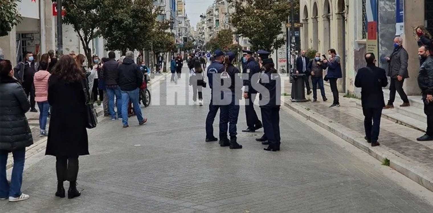 Αχαΐα: Δεν κάνει πίσω η κυβέρνηση για το άνοιγμα των καταστημάτων