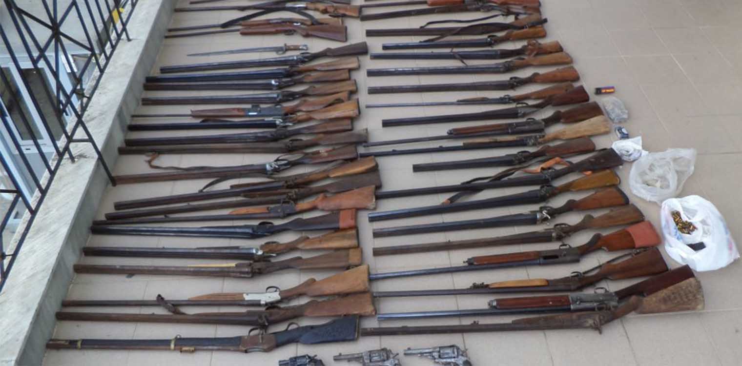 Νάουσα: Διατηρούσε οπλοστάσιο με 50 όπλα σε τρία σπίτια!
