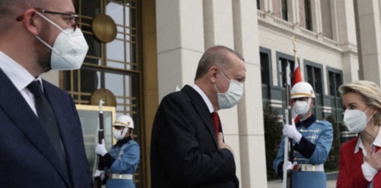 Γαλλία: Η Τουρκία έστησε παγίδα στην Φον ντερ Λάιεν