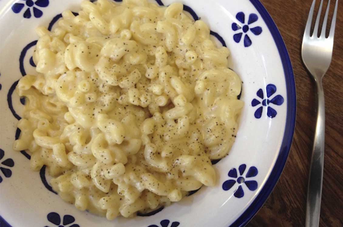 Mac &amp; cheese (μακαρόνια με κρεμώδη σάλτσα τυριών)