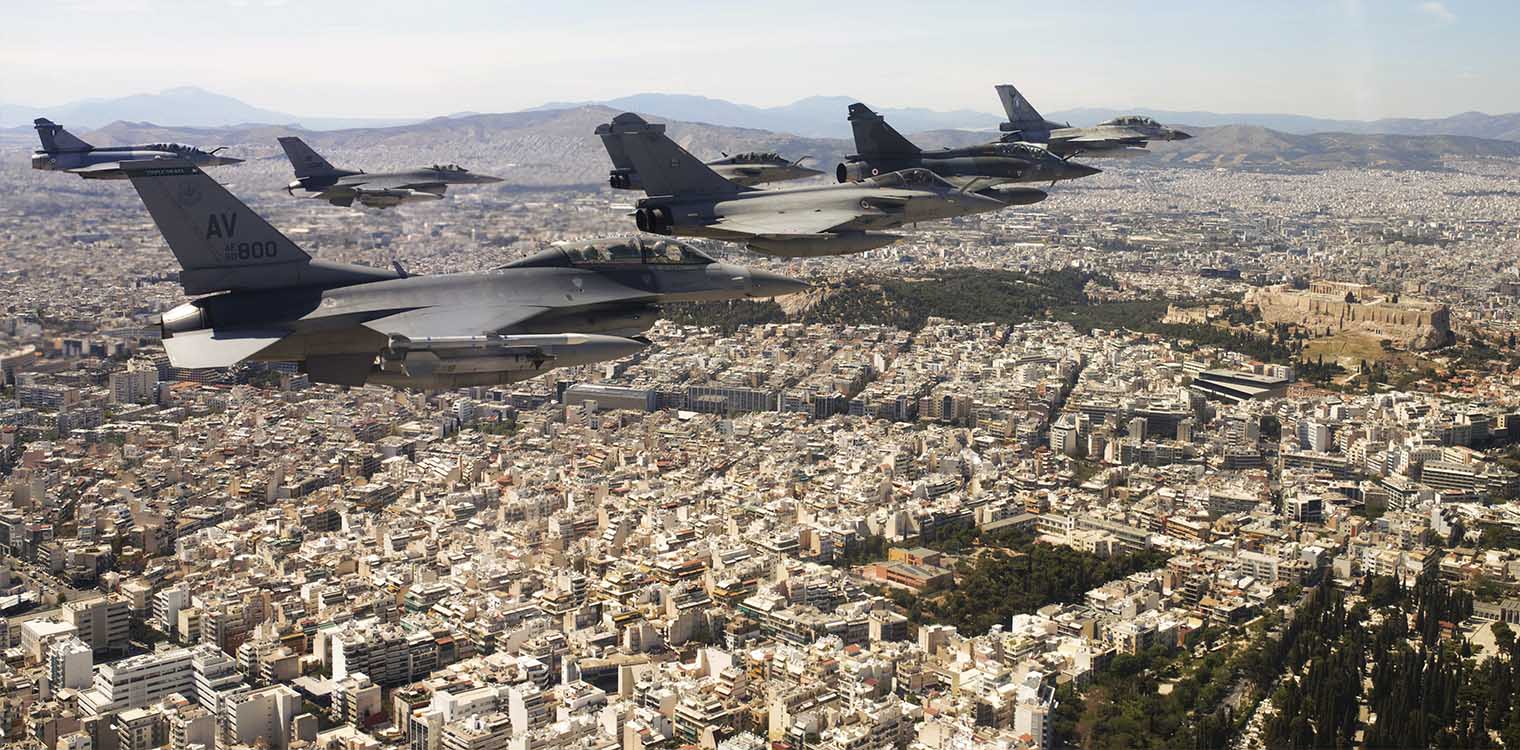 «ΗΝΙΟΧΟΣ 2021»: Οι ιπταμένες πολεμικές μηχανές και τα όπλα της «αρετής και της ταπεινοφροσύνης» συναντήθηκαν στο «Top Gun» της Ελλάδας