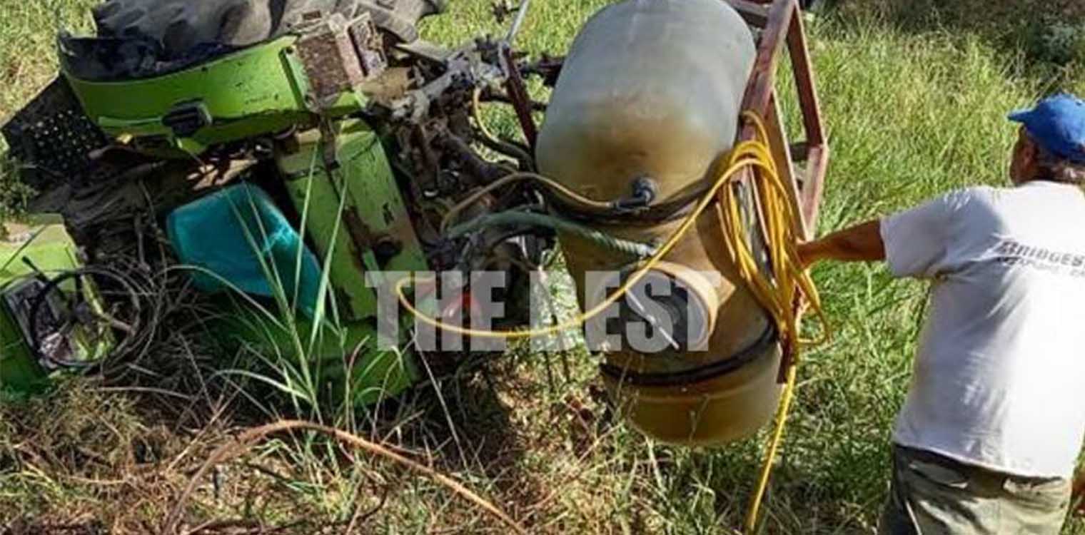 Αχαϊα: Ανετράπη τρακτέρ στο Μαζαράκι - Τραυματίστηκε ο χειριστής (photos)