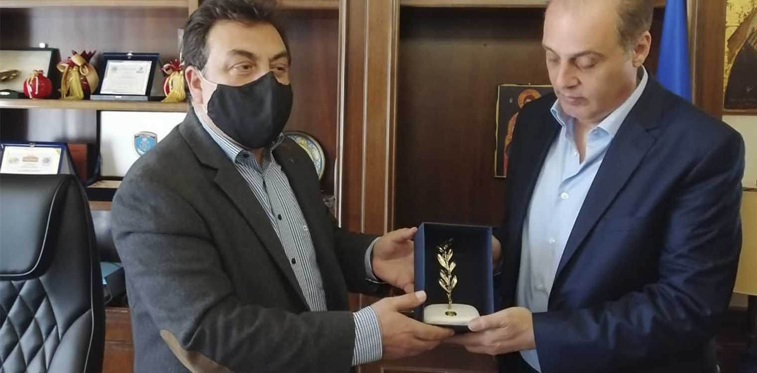 Συνάντηση Αντωνακόπουλου με τον πρόεδρο της "Ελληνικής Λύσης" Κ. Βελόπουλο