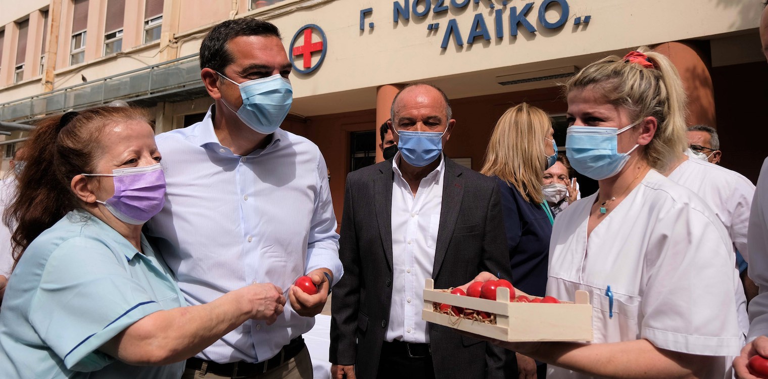 Αλ. Τσίπρας στο Λαϊκό: Η συλλογική ανάσταση θα έρθει με αγώνες και διεκδικήσεις