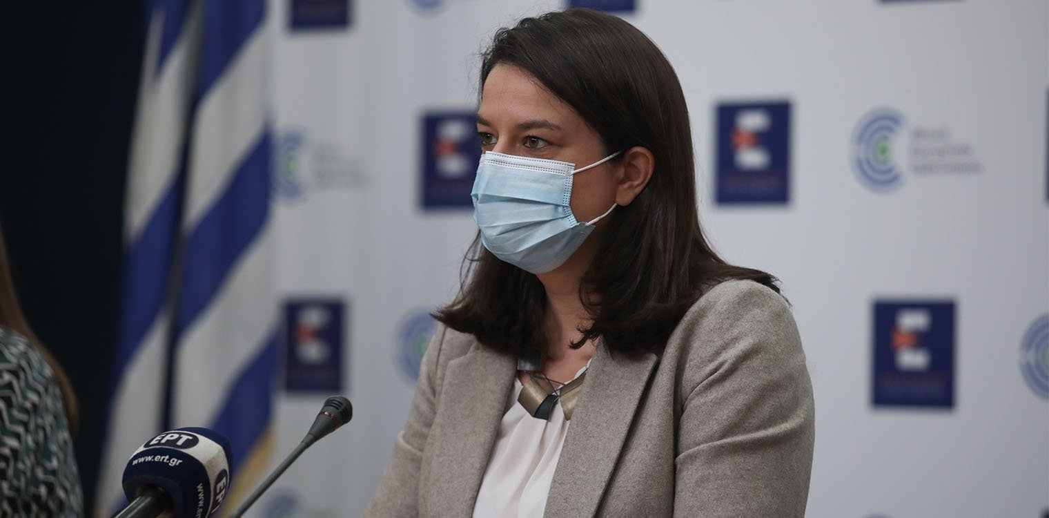 Κεραμέως: Θα έτρεχα να εμβολιάσω τα παιδιά μου - Θα κλείσουν τμήματα αν χρειαστεί