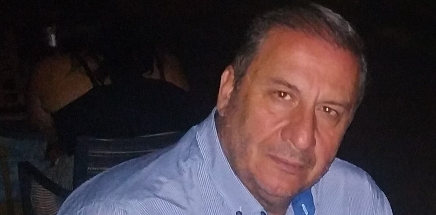 «Έφυγε» μόλις 57 ετών ο δημοσιογράφος Στέφανος Σιμωτάς - Είχε εργαστεί στο γραφείο Τύπου του δήμου Ζαχάρως