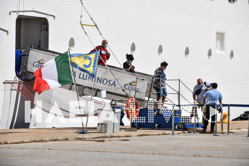costa luminosa 1
