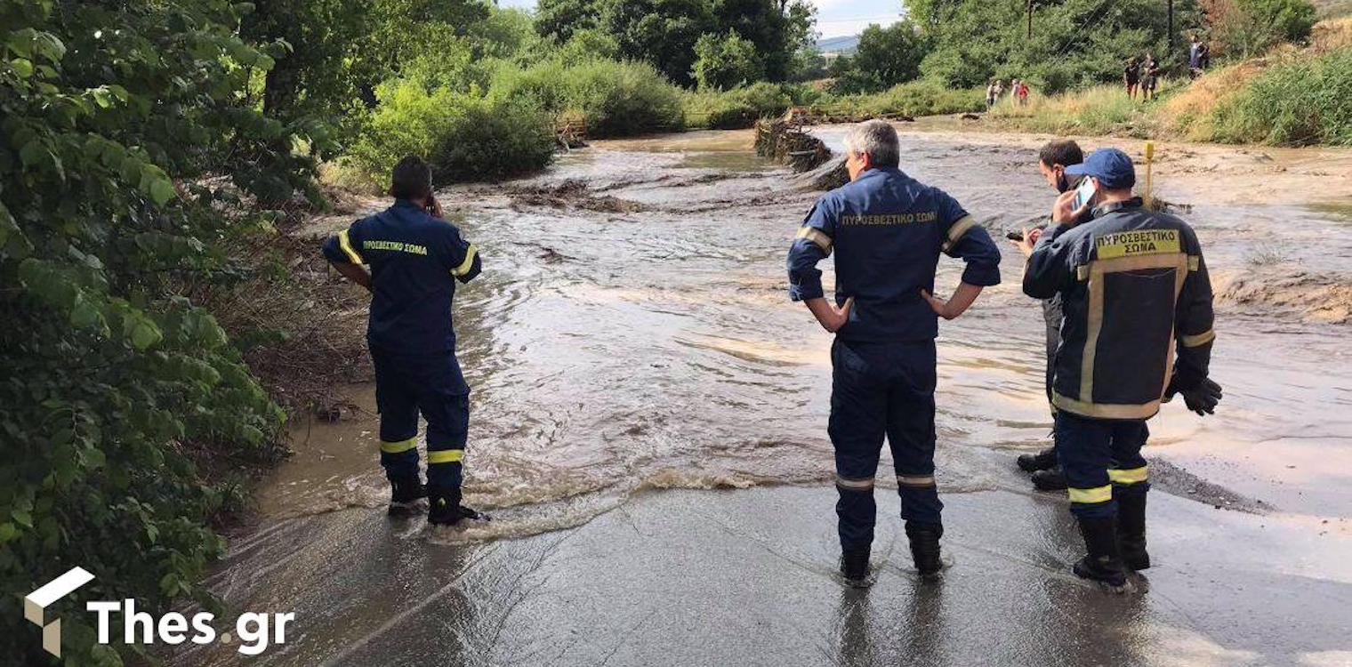 Θεσσαλονίκη: Νεκρός άνδρας από την κακοκαιρία-Το όχημά του παρασύρθηκε από τα νερά