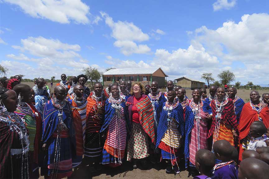 Ellada kenya ape 4