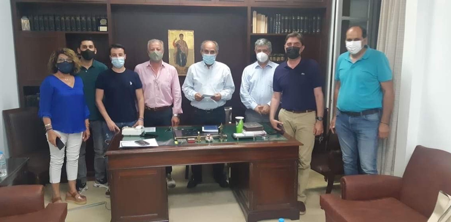 Κατσιφάρας: Επίσκεψη στον εμπορικό σύλλογο Πάτρας