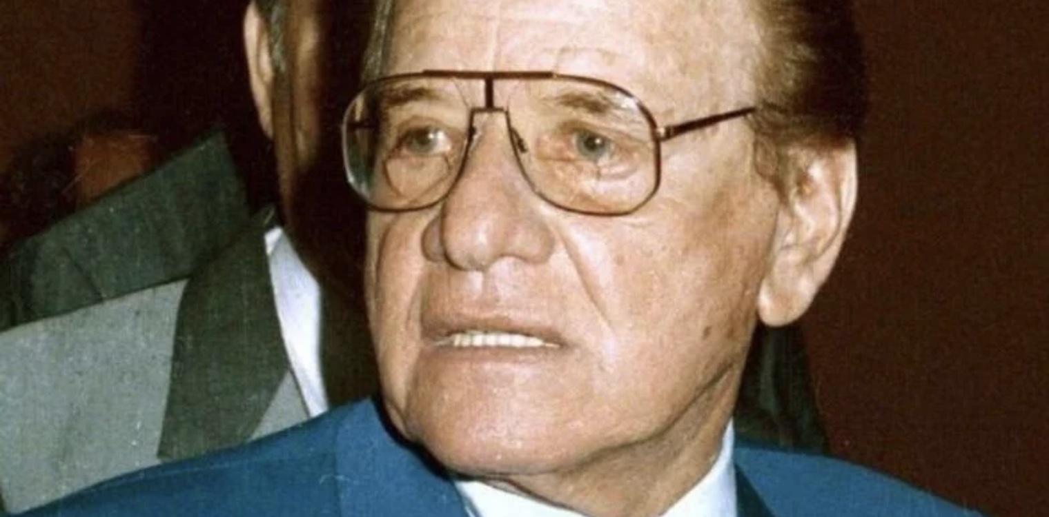 Όταν ο Λάτσης έφερε στο Άκτιο, Κάρολο και Νταϊάνα και γέμισε τις τσέπες των φαντάρων