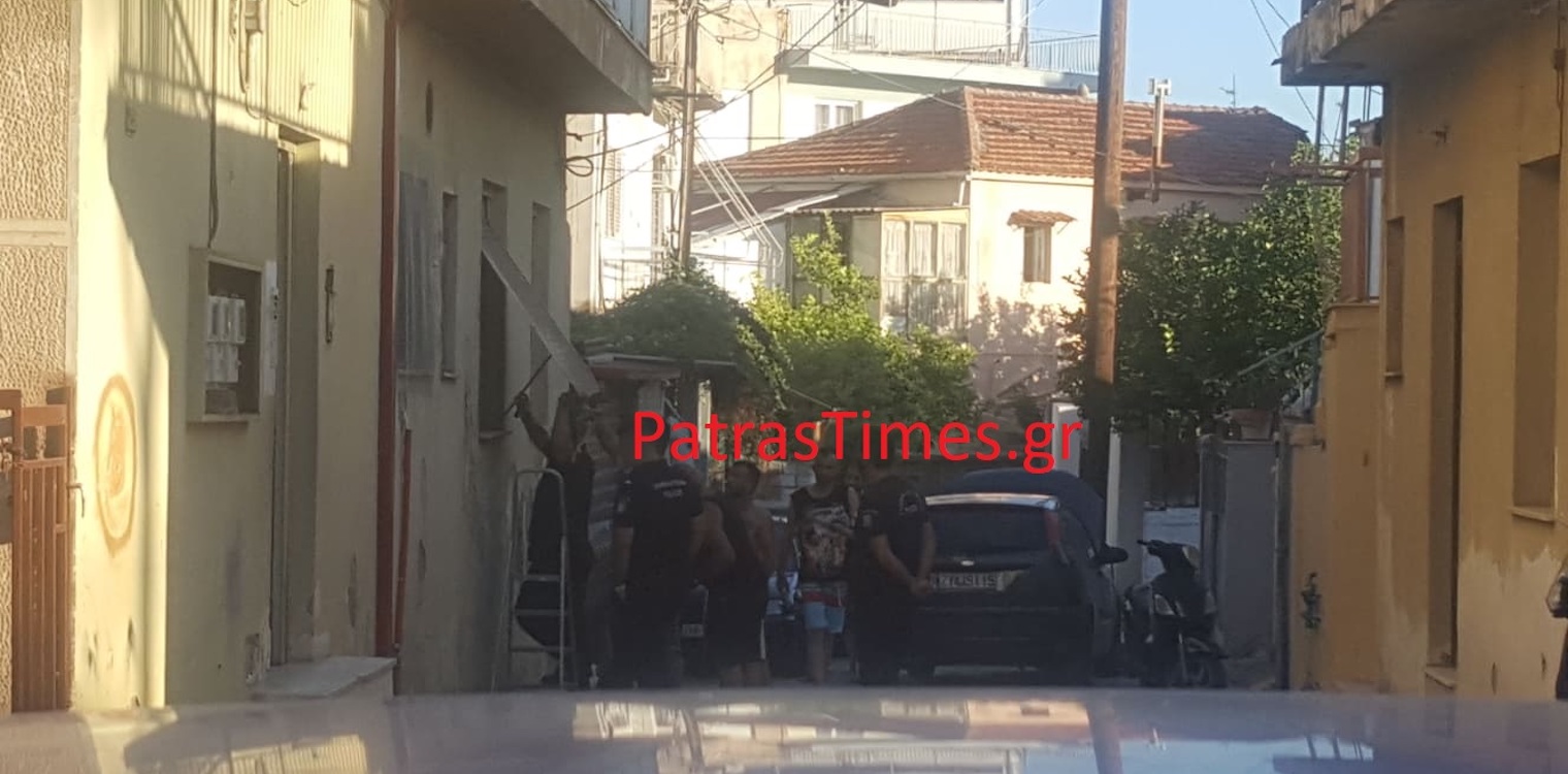 Πάτρα: Νεκρά δύο αδέλφια μέσα σε διαμέρισμα στην οδό Σμύρνης